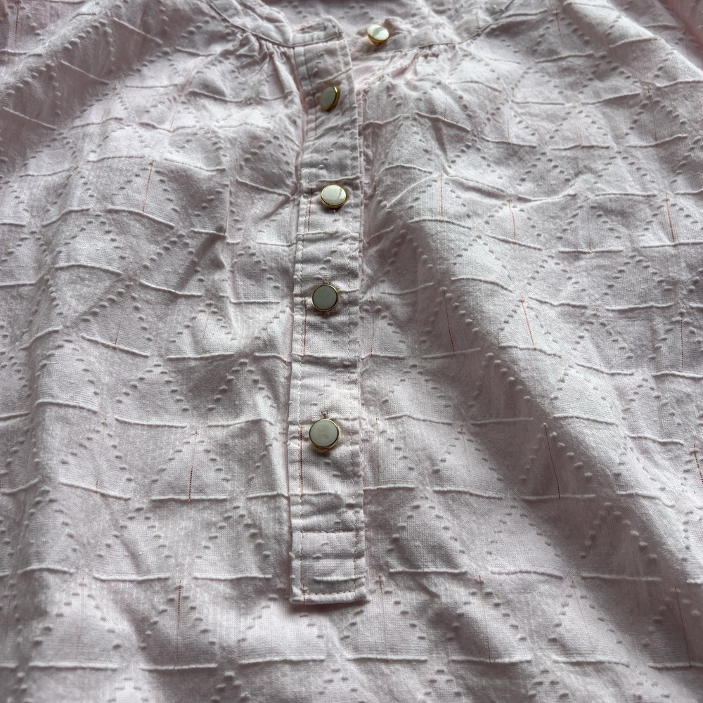 Roller Rabbit Top Sz L Pink Cotton Textured Dobby Henley Blouse Boho Cottagecore - Picture 5 of 13